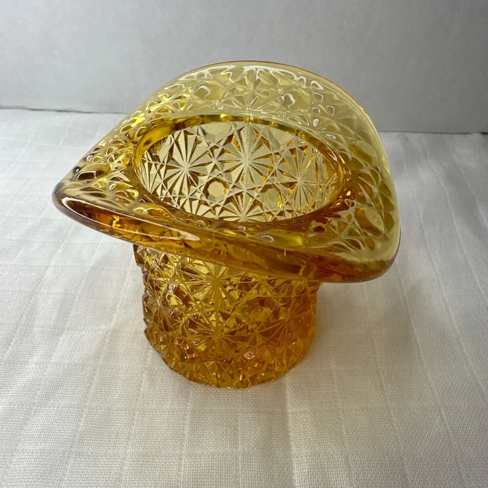 Vintage Fenton yellow glass top hat
